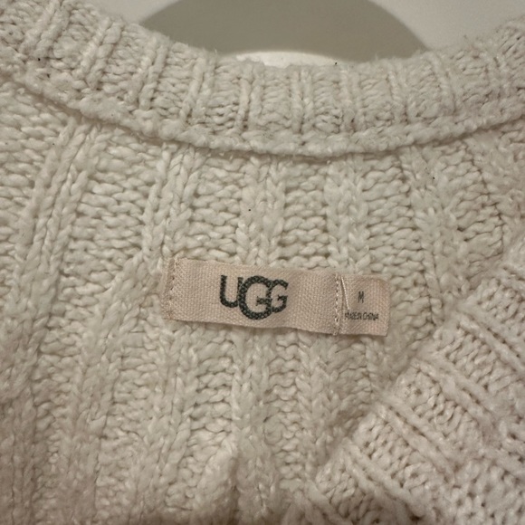 Ugg sweater - Picture 3 of 3